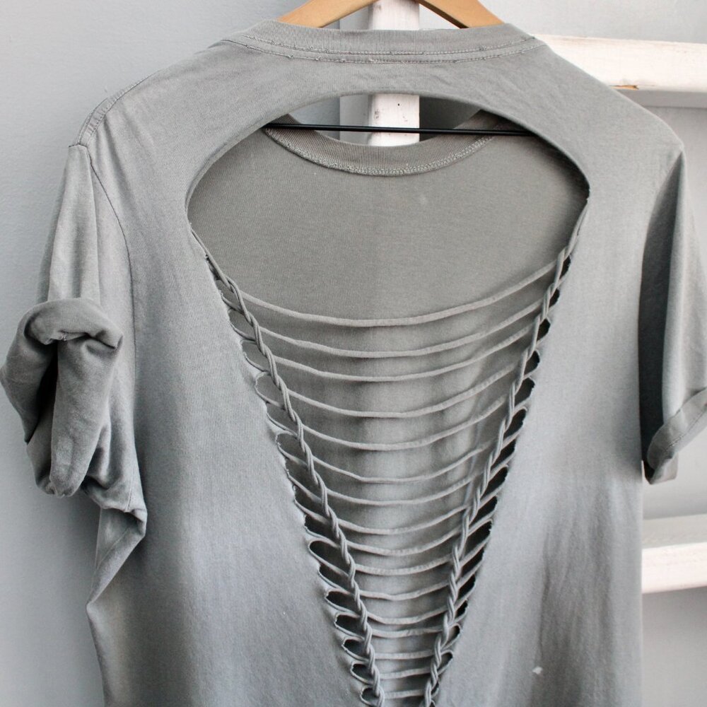Women's Gray Distressed Standard Supply Dip Dye Short Sleeve T-Shirt Size XL - Picture 5 of 5